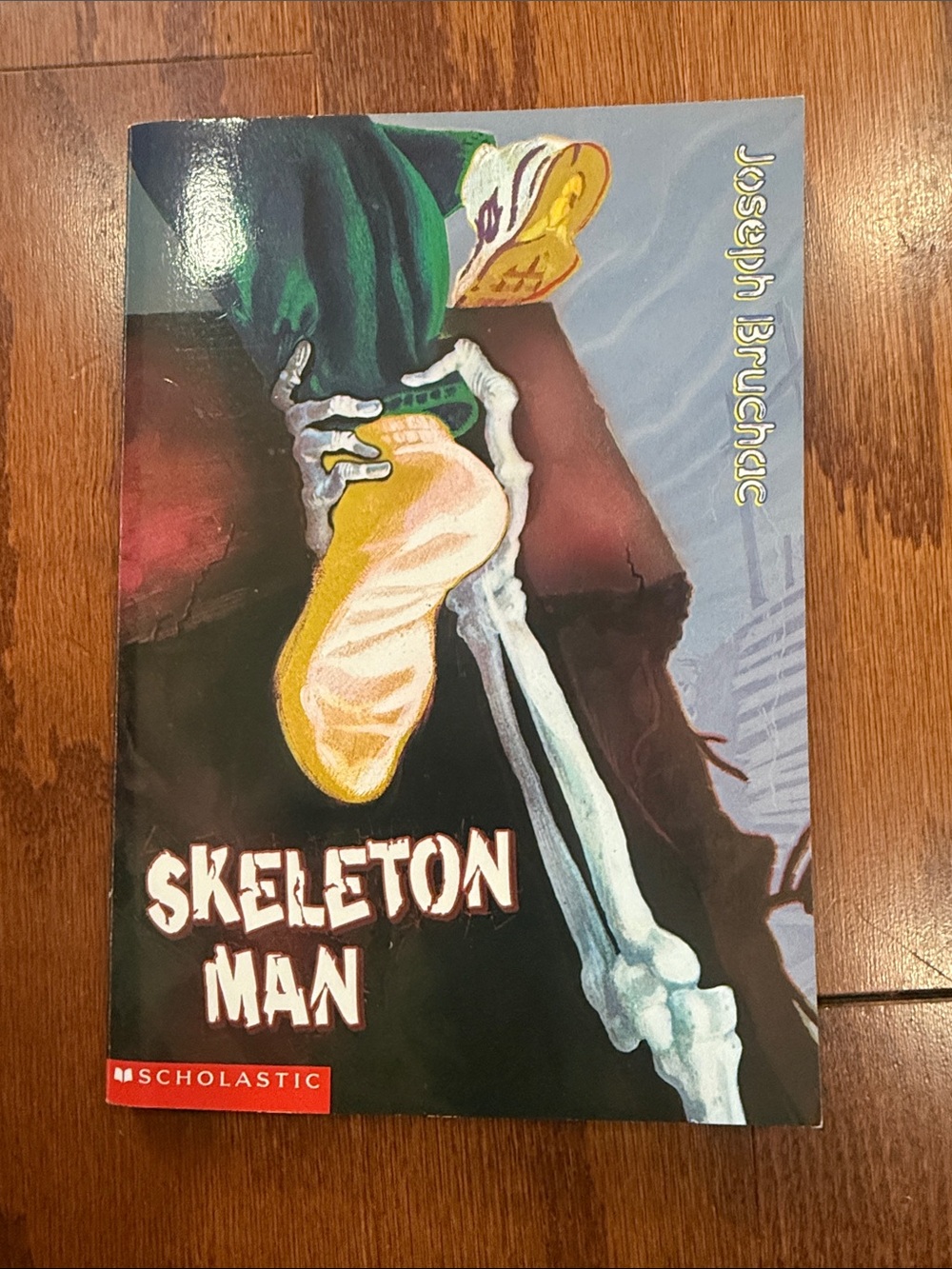 Skeleton Man Joseph Bruchac 2002 First Scholastic Printing Horror Mystery